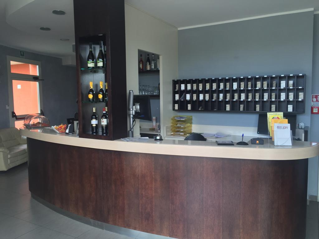 Hotel Motel Galaxy Ρέτζιο Εμίλια Εξωτερικό φωτογραφία