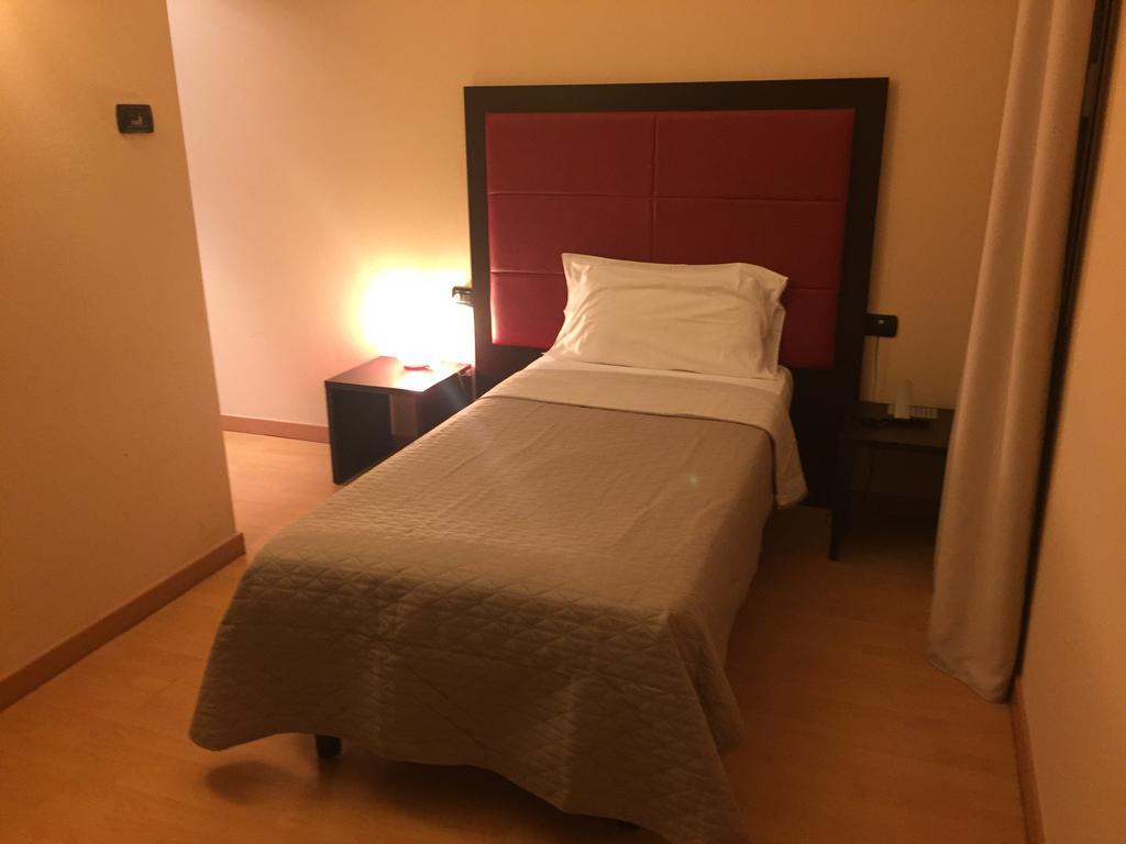Hotel Motel Galaxy Ρέτζιο Εμίλια Εξωτερικό φωτογραφία