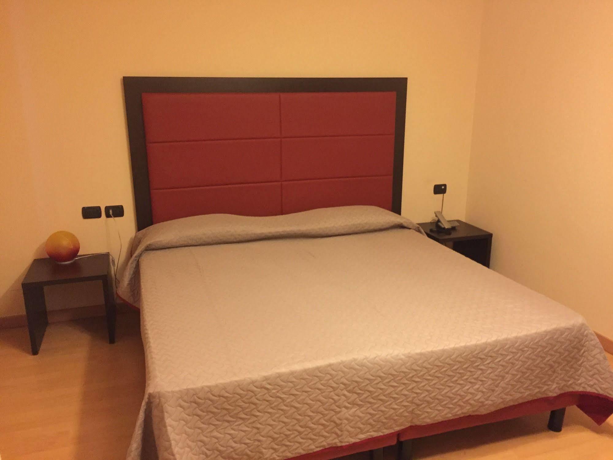 Hotel Motel Galaxy Ρέτζιο Εμίλια Εξωτερικό φωτογραφία