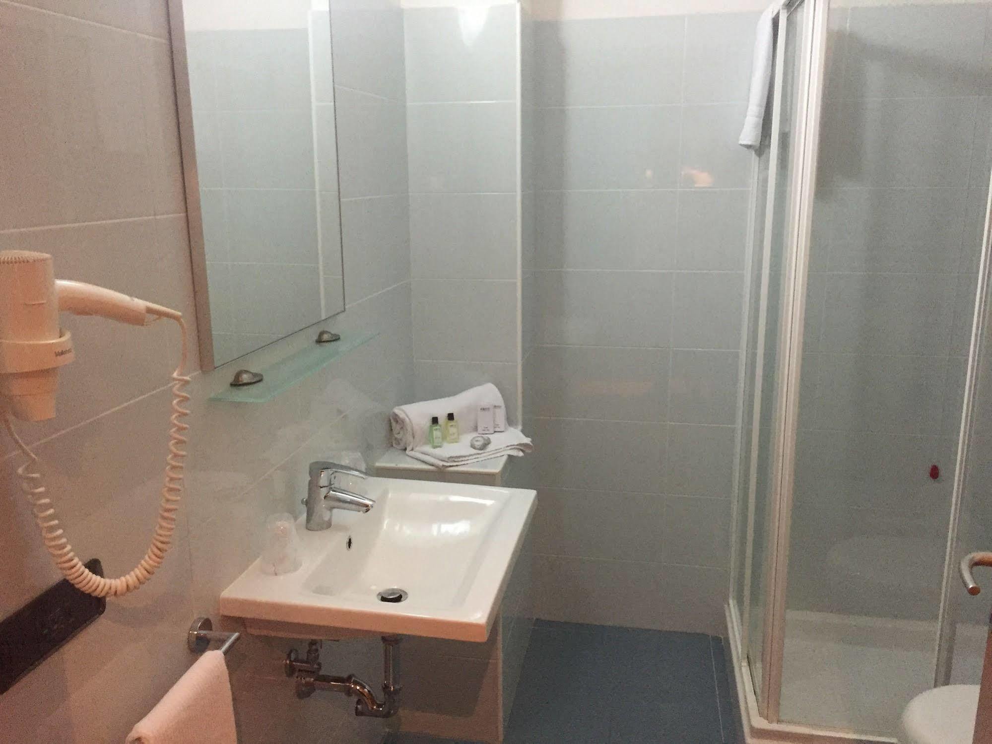 Hotel Motel Galaxy Ρέτζιο Εμίλια Εξωτερικό φωτογραφία