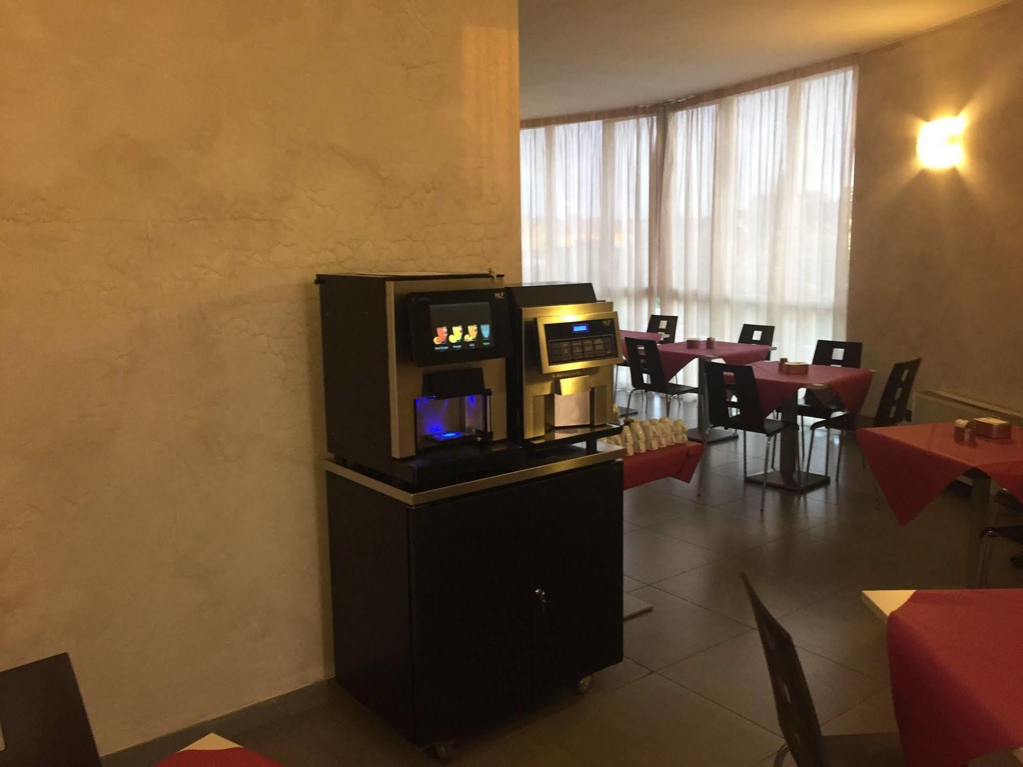 Hotel Motel Galaxy Ρέτζιο Εμίλια Εξωτερικό φωτογραφία