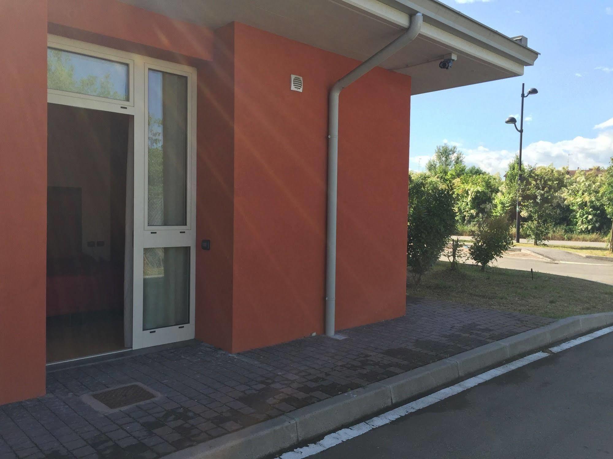 Hotel Motel Galaxy Ρέτζιο Εμίλια Εξωτερικό φωτογραφία